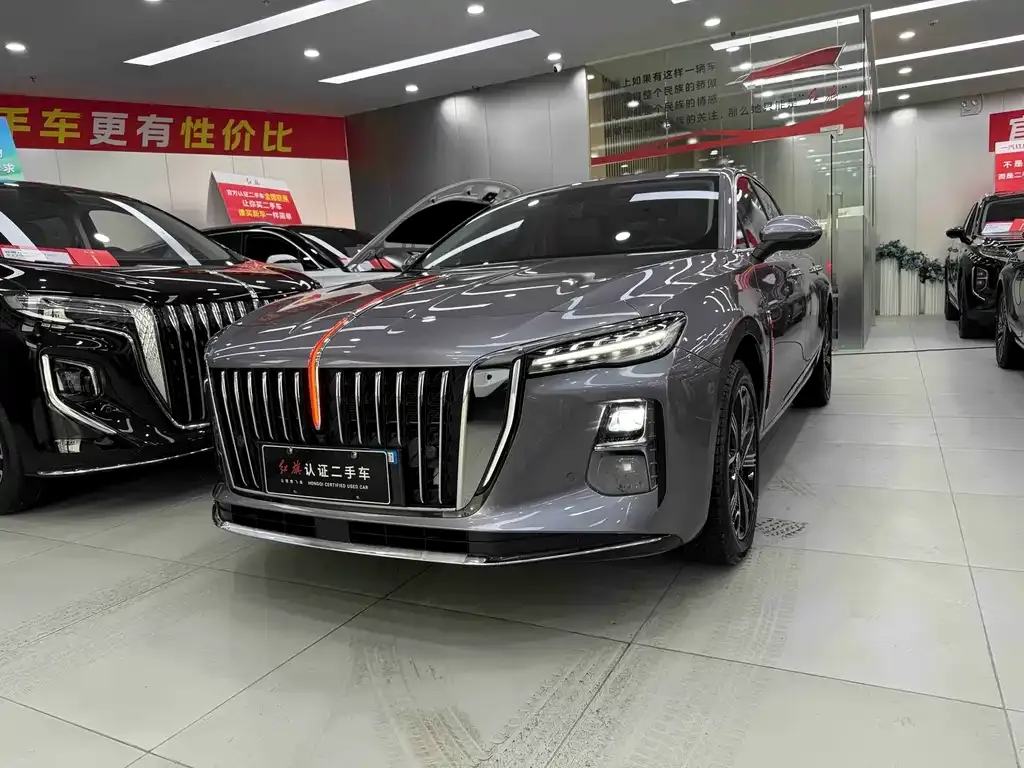Hongqi H5 PHEV — фото 1