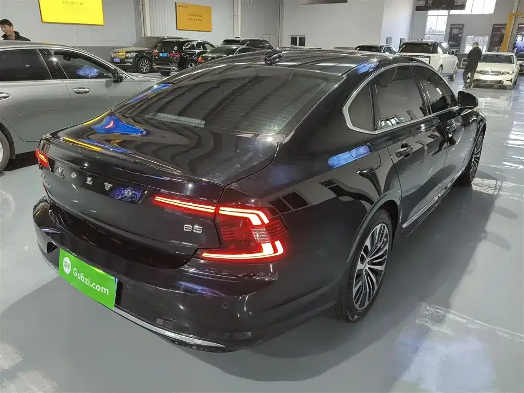 Volvo S90 — фото 2