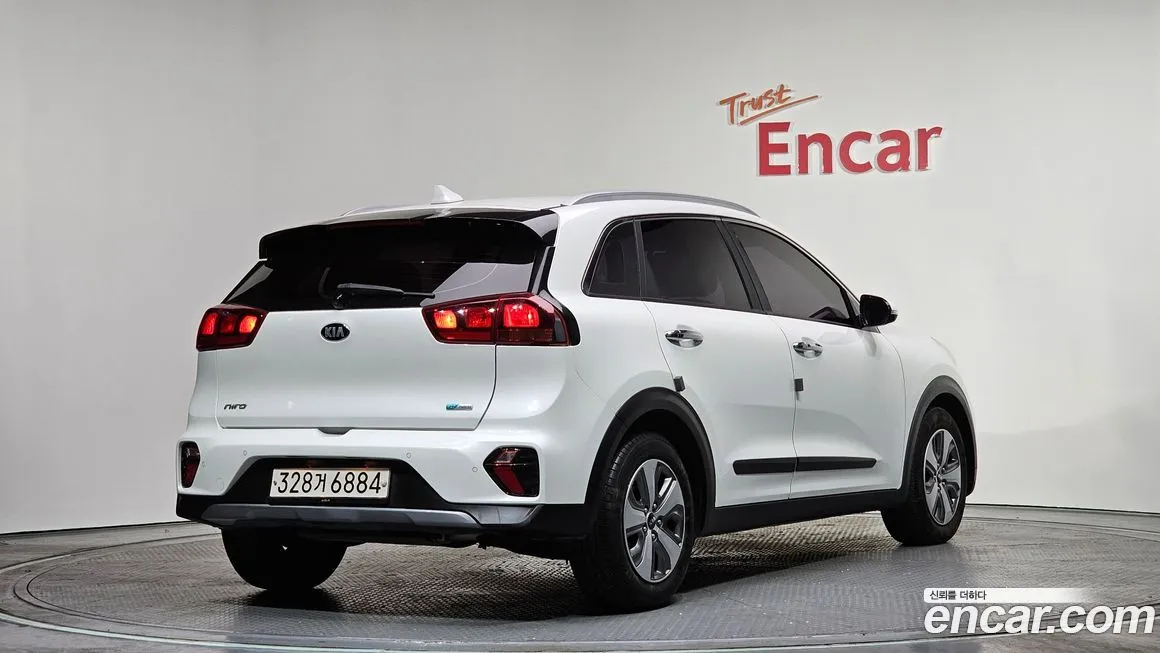 Kia Niro — фото 2