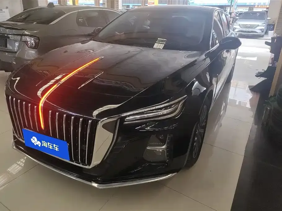 Hongqi H5 — фото 1
