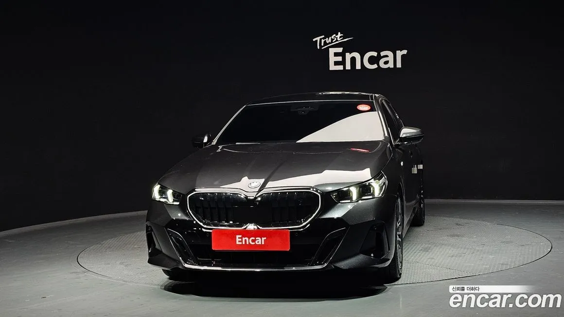 BMW i5 — фото 9