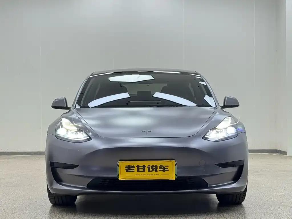 Tesla Model 3 — фото 4