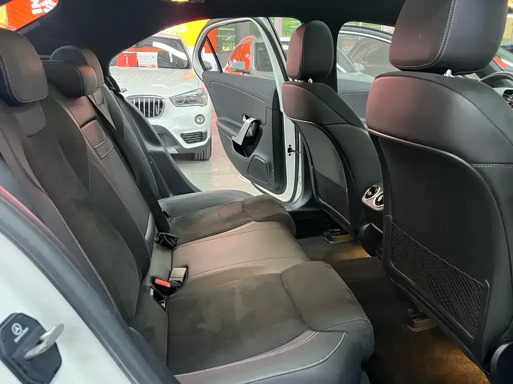 Mercedes-Benz A-Class — фото 10