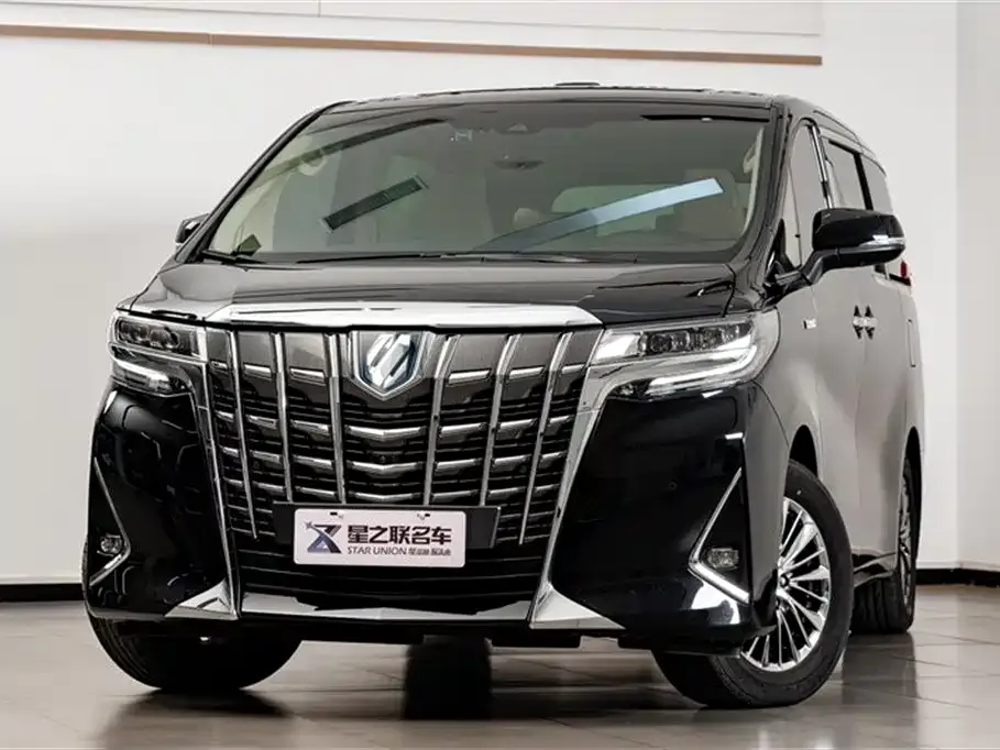 Toyota Alphard — фото 4