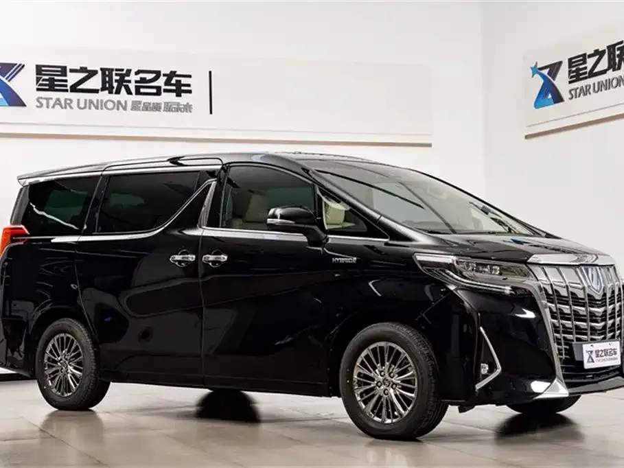 Toyota Alphard — фото 7
