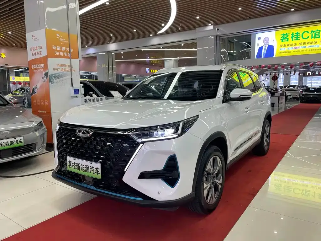 Chery Tiggo 8 PRO NEV — фото 1