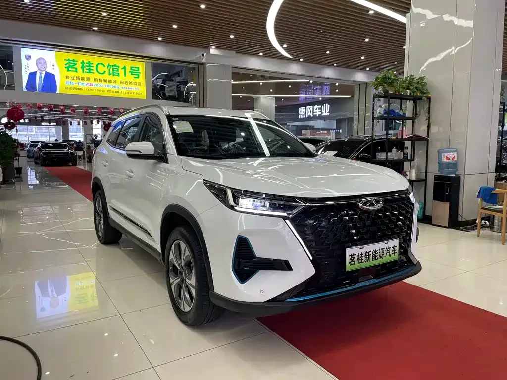 Chery Tiggo 8 PRO NEV — фото 4