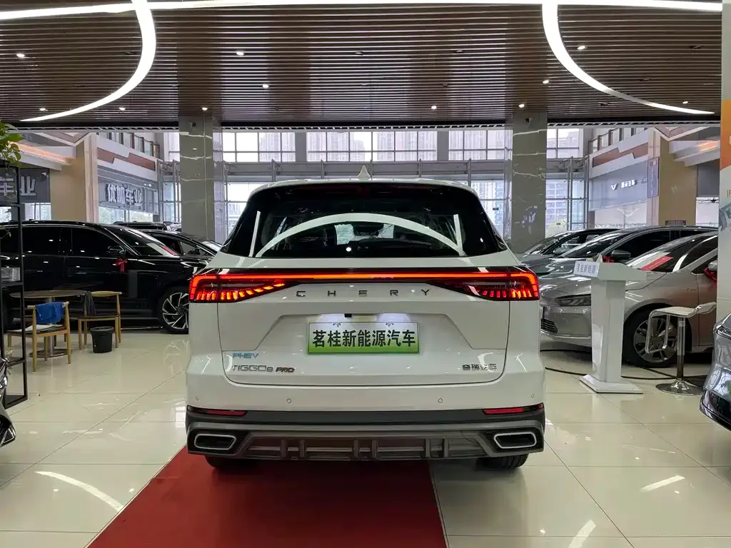Chery Tiggo 8 PRO NEV — фото 3