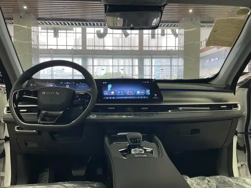 Chery Tiggo 8 PRO NEV — фото 6