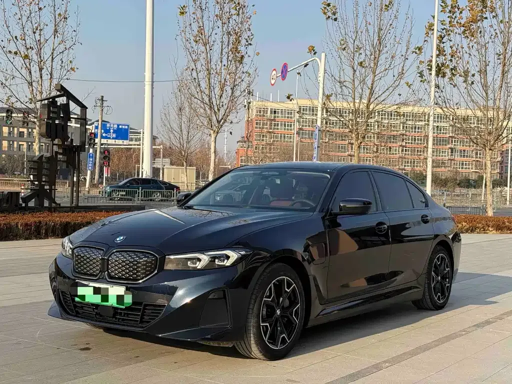 BMW i3 — фото 1