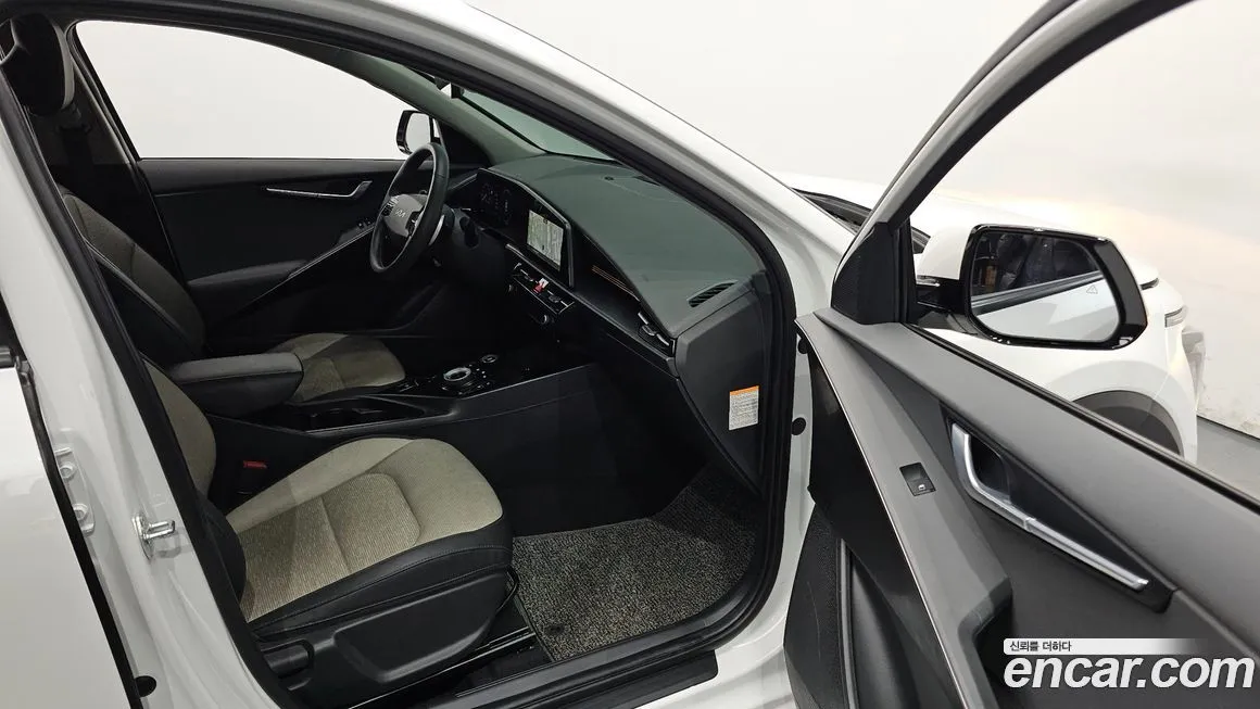 Kia Niro — фото 10