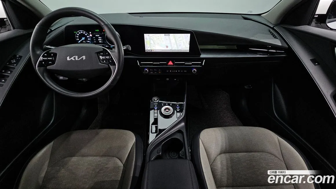 Kia Niro — фото 8