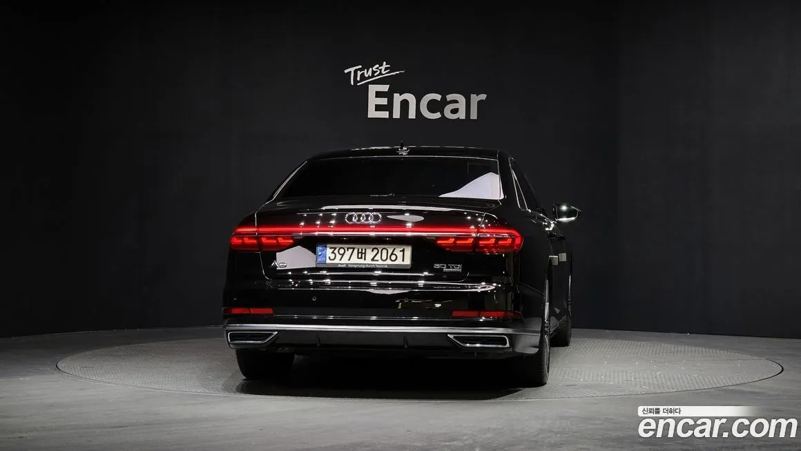 Audi A8 — фото 3