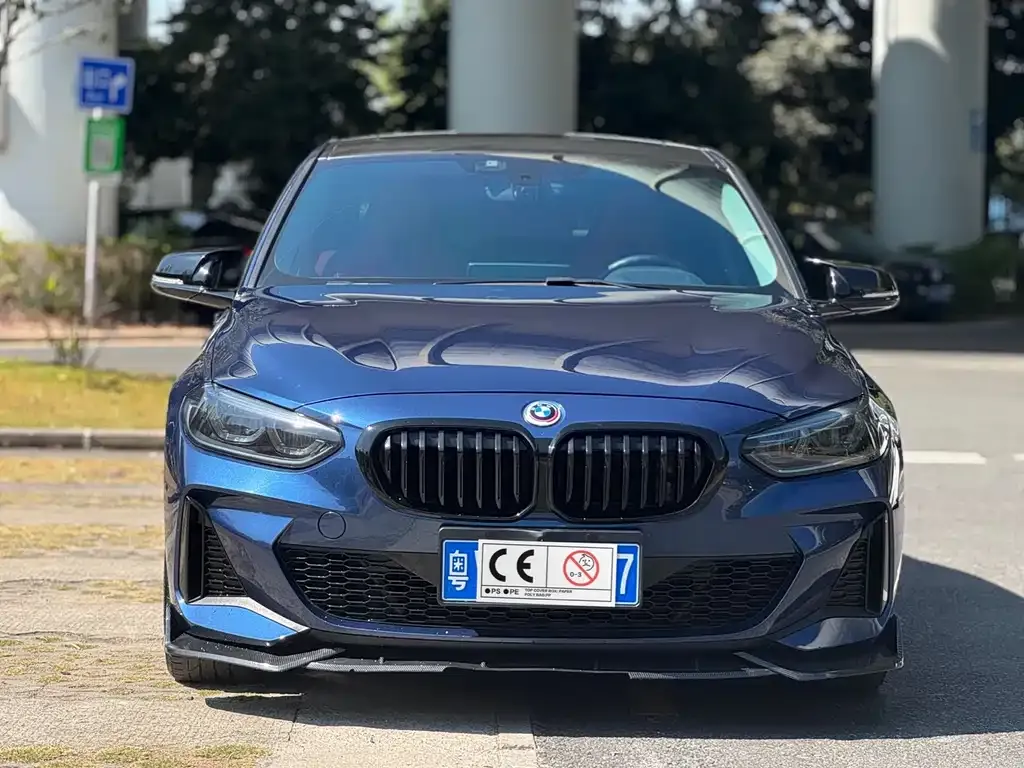 BMW 1 Series — фото 1