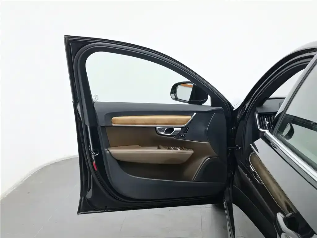 Volvo S90 — фото 6