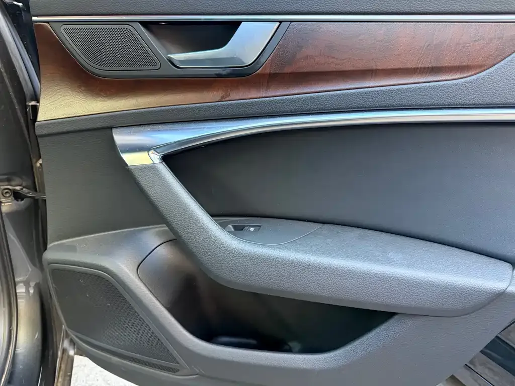 Audi A6 (Import) — фото 2