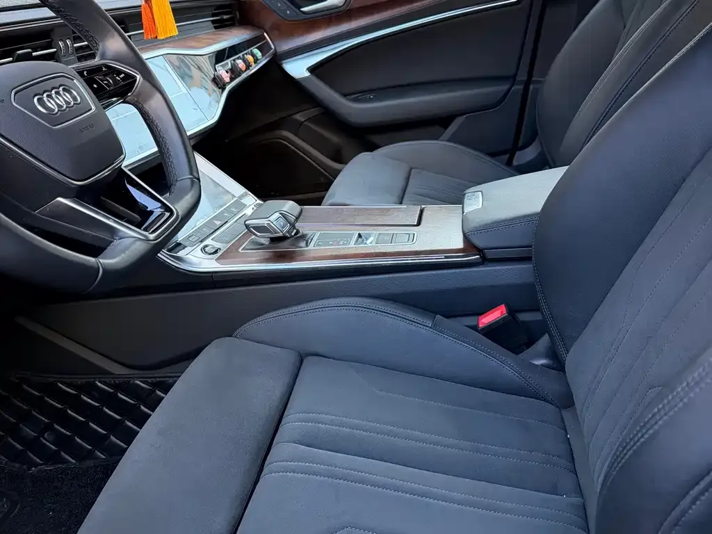 Audi A6 (Import) — фото 4