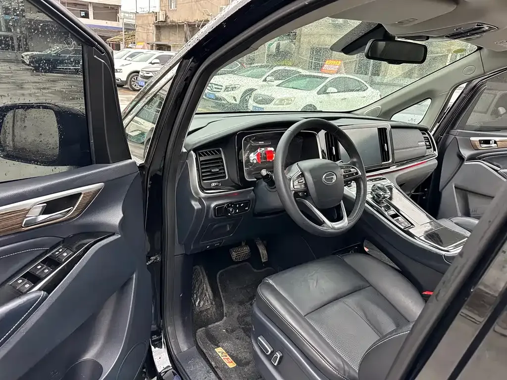 GAC Motor Trumpchi M8 — фото 2