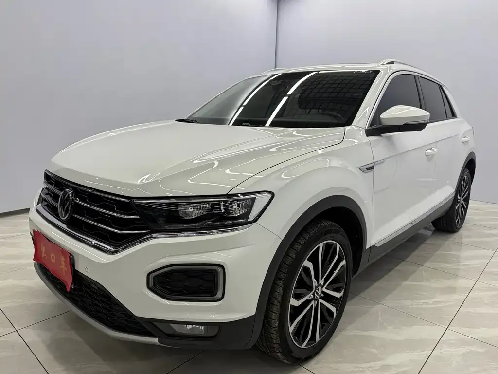 Volkswagen T-Roc — фото 1