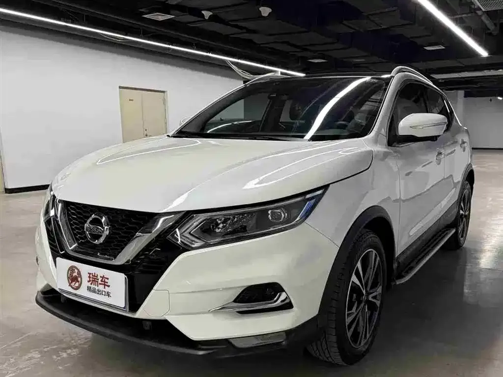 Nissan Qashqai — фото 1