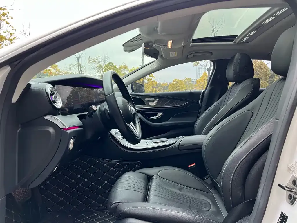 Mercedes-Benz CLS — фото 5