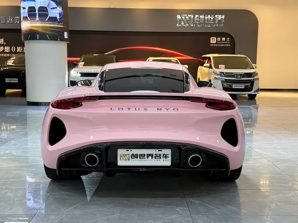 Lotus Emira — фото 5