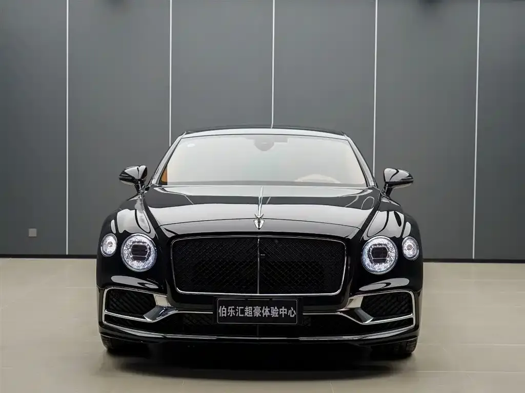 Bentley Flying Spur PHEV — фото 2