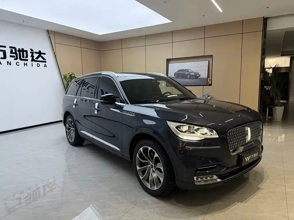 Lincoln Aviator — фото 1