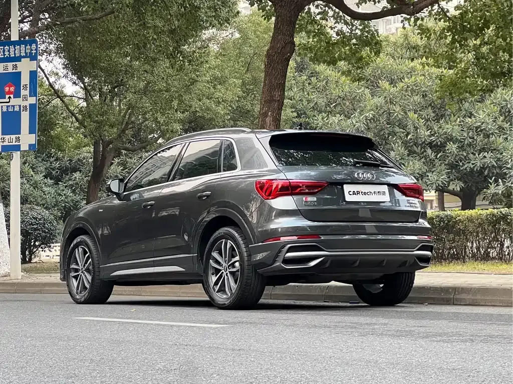 Audi Q3 — фото 6