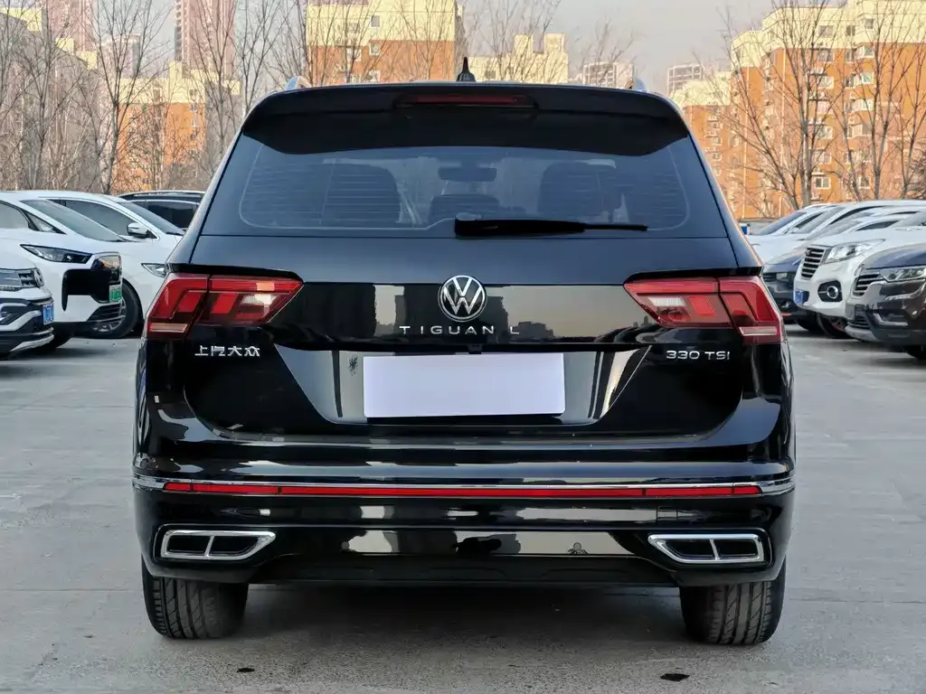 Volkswagen Tiguan L — фото 4