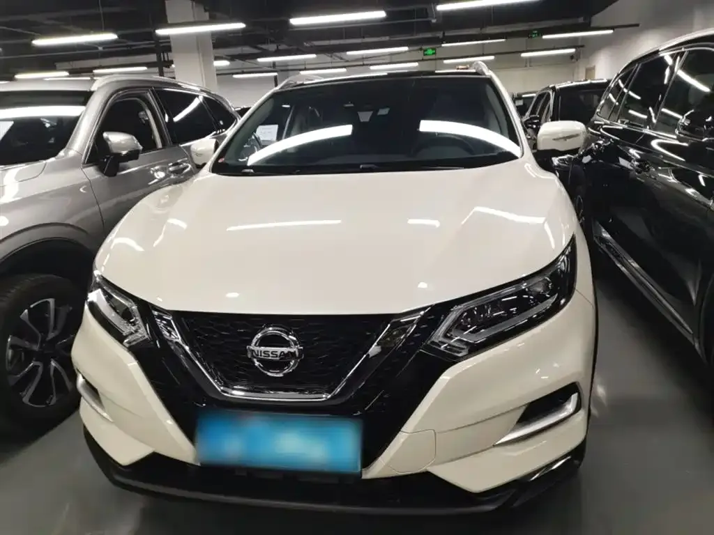 Nissan Qashqai — фото 9