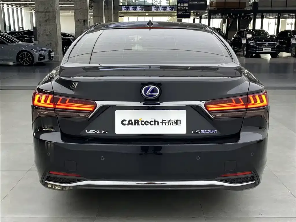 Lexus LS — фото 5