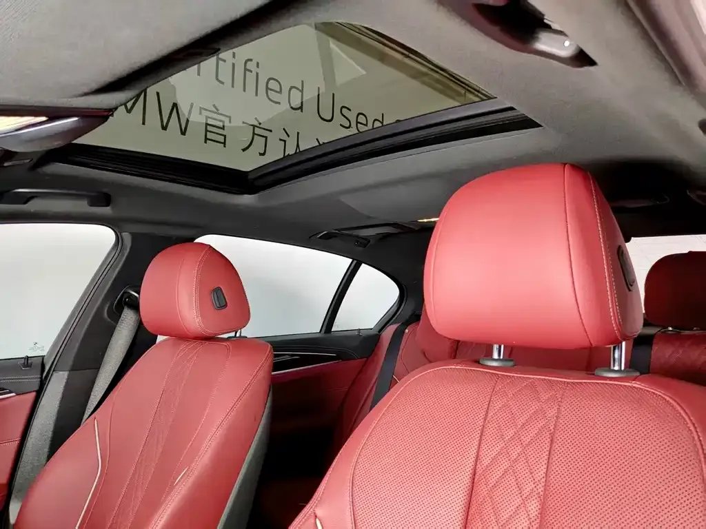 BMW 5 Series — фото 10