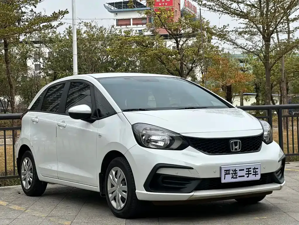 Honda Fit — фото 9