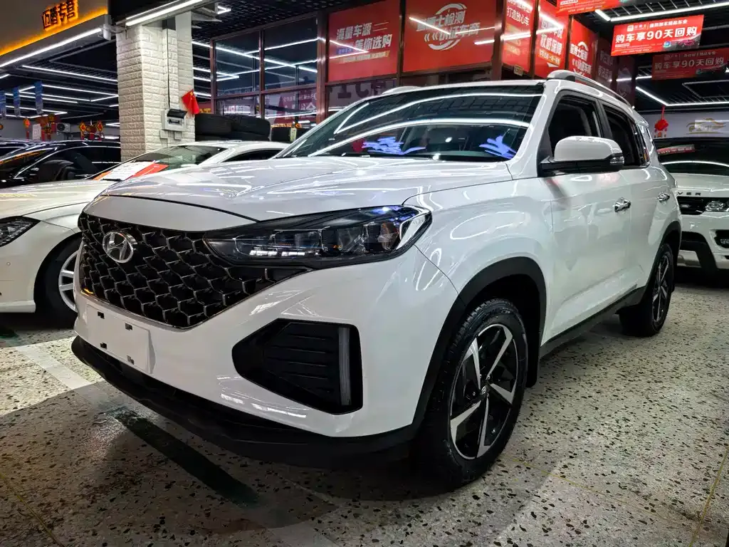 Hyundai ix35 — фото 1