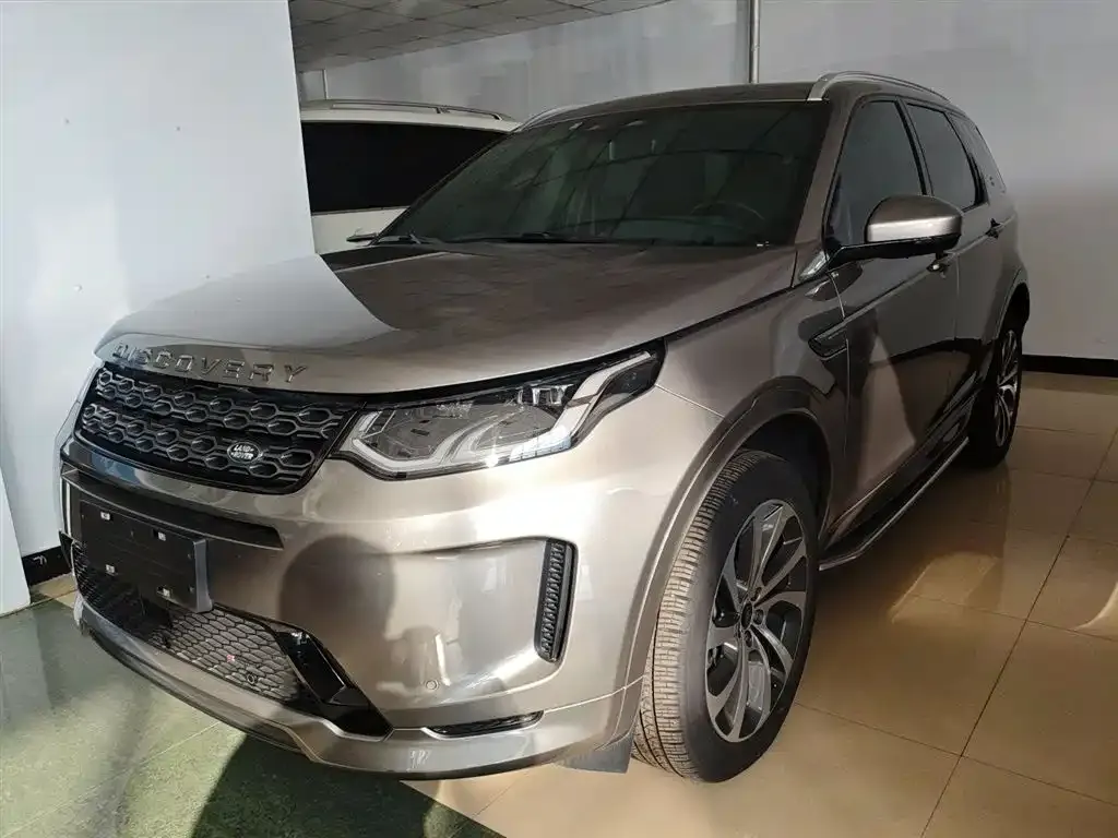 Land Rover Discovery Sport — фото 1