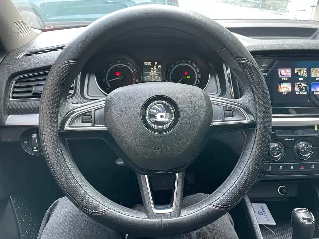 Skoda Kamiq — фото 4