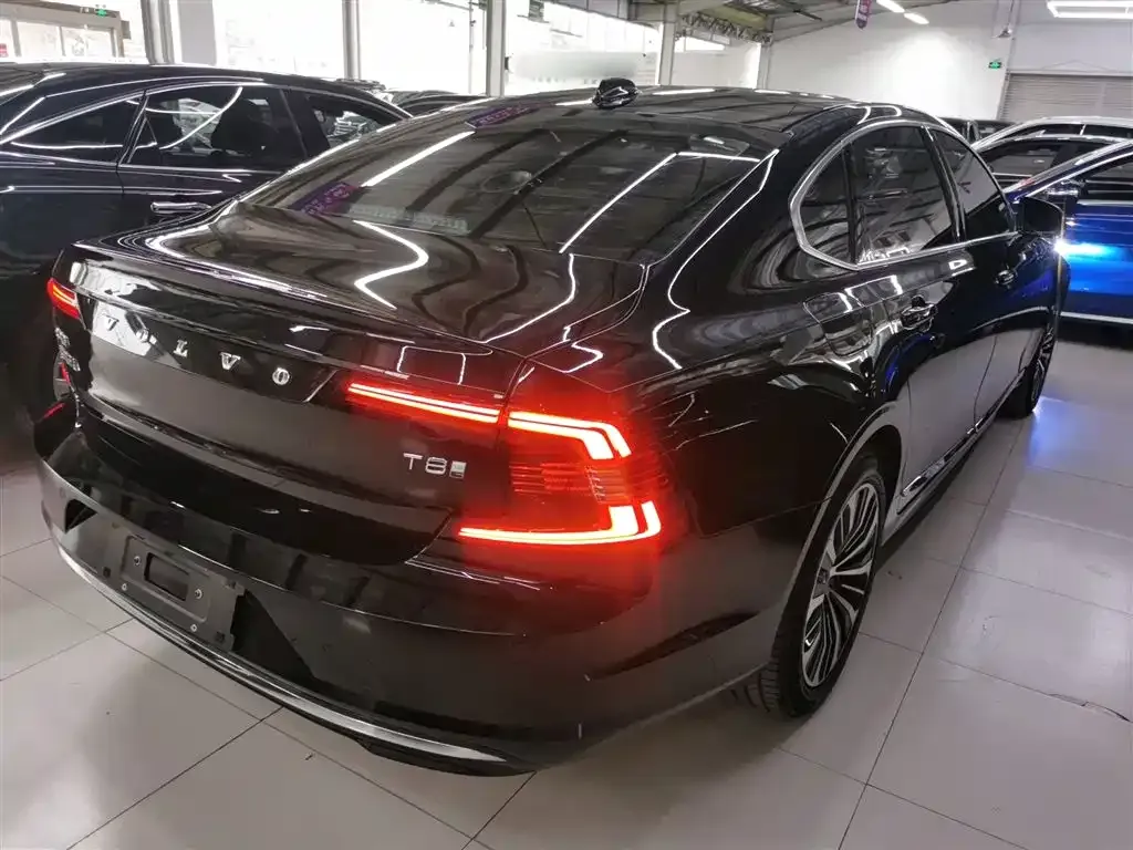 Volvo S90 PHEV — фото 5