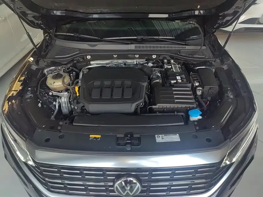 Volkswagen Passat — фото 10