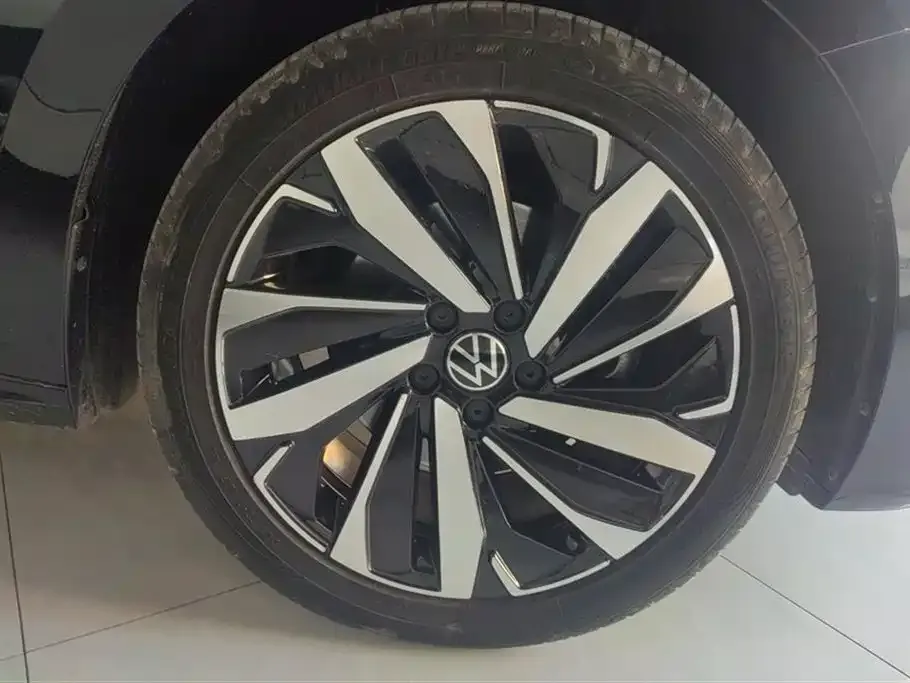 Volkswagen Passat — фото 2