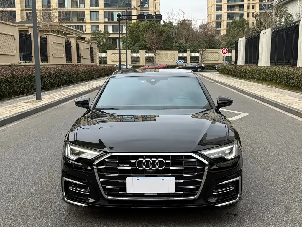 Audi A6L — фото 2