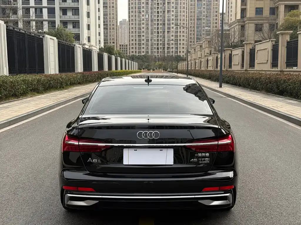 Audi A6L — фото 4