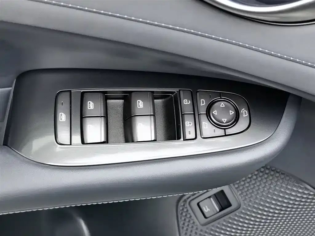 BYD Seal 06GT — фото 9