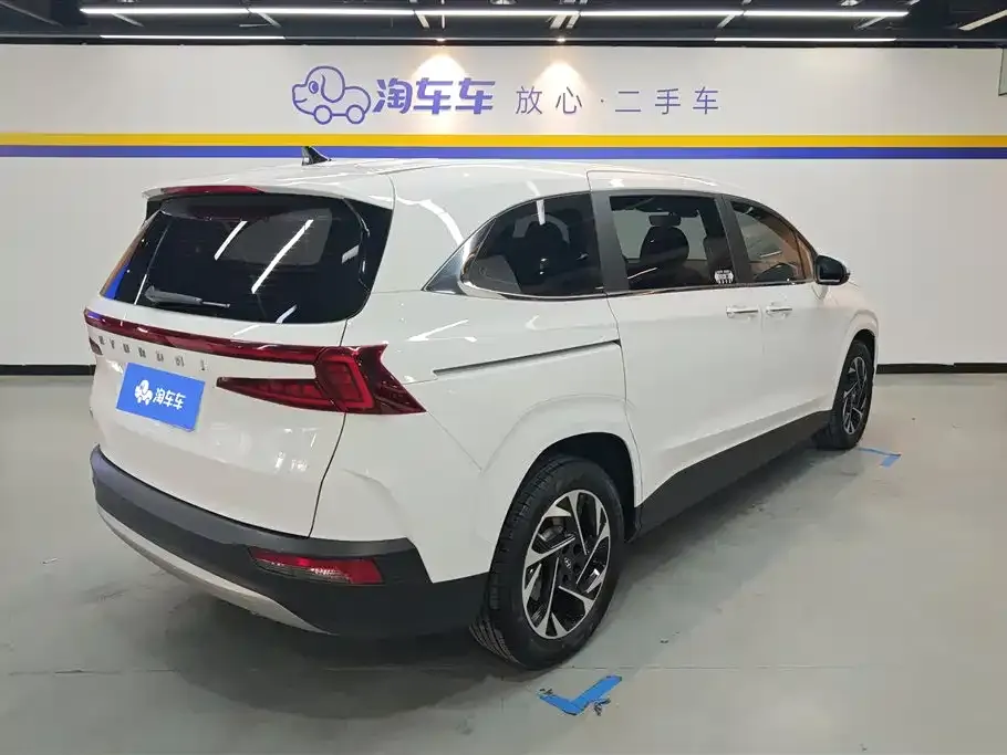 Hyundai Custo — фото 3