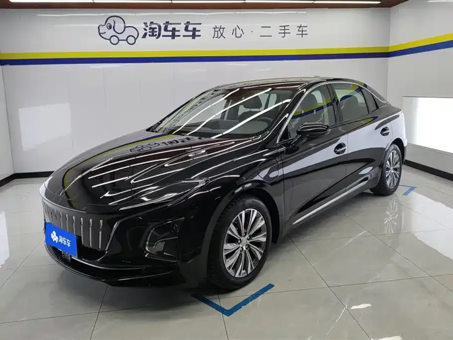 Hongqi E-QM5 — фото 1