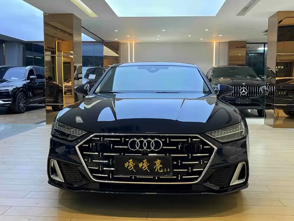 Audi A7L — фото 5