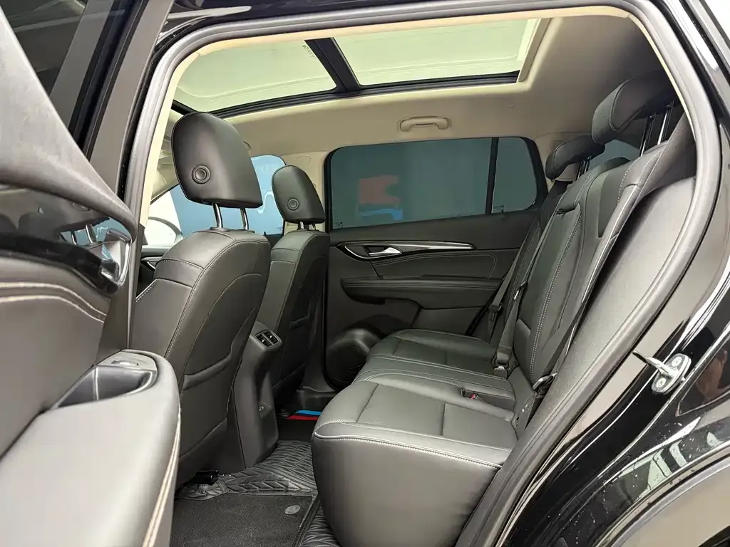 Buick Envision Plus — фото 4