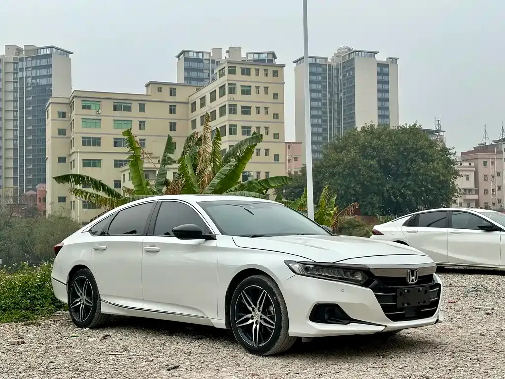Honda Accord — фото 6