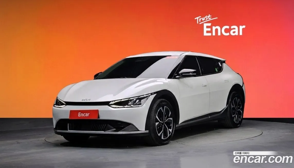 Kia EV6 — фото 1