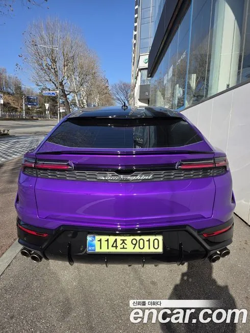 Lamborghini Urus — фото 10